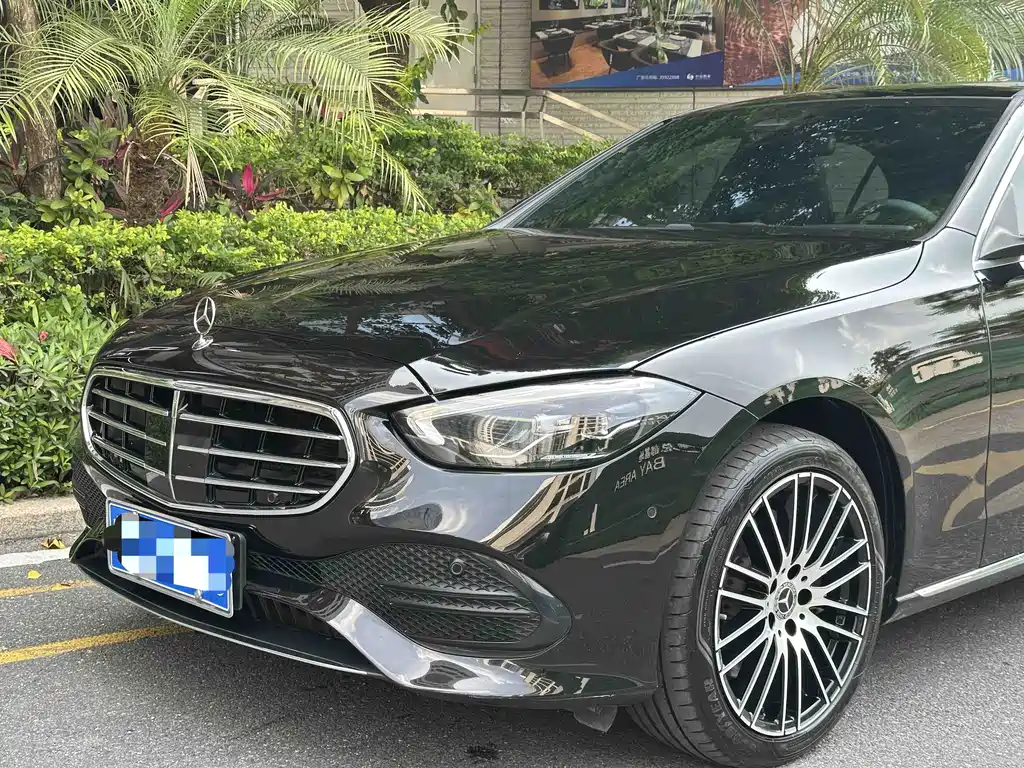 Mercedes-Benz C-Class 2023 — фото 7