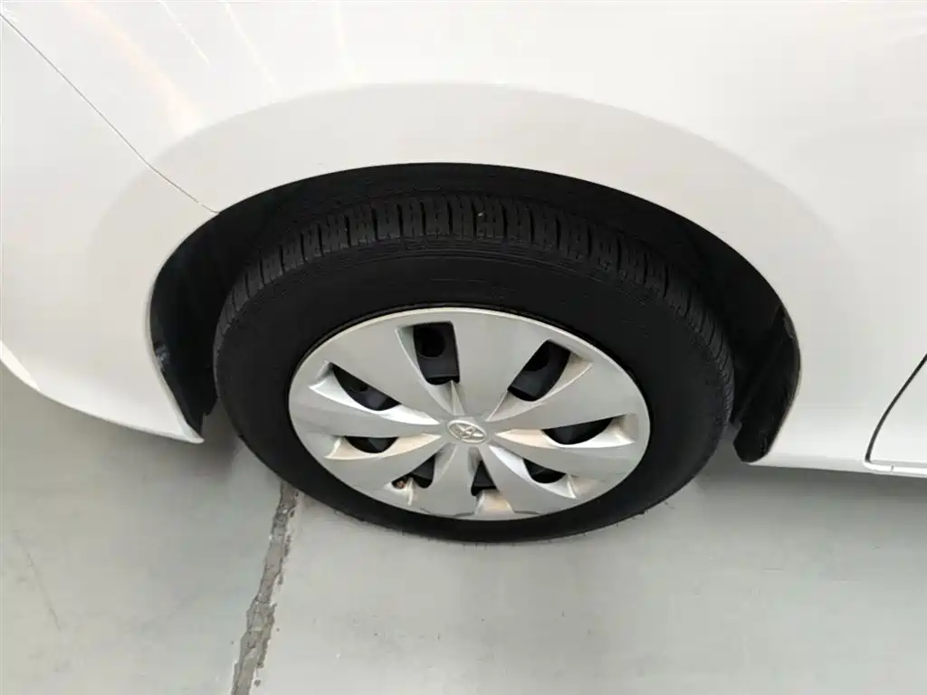 Toyota Yaris L 2019 — фото 23