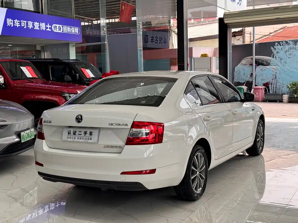 Skoda Octavia 2016 — фото 5