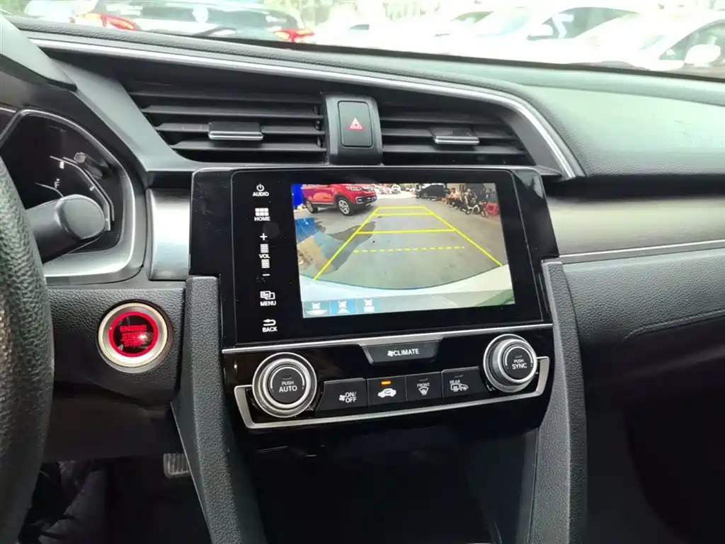Honda Civic 2018 — фото 13