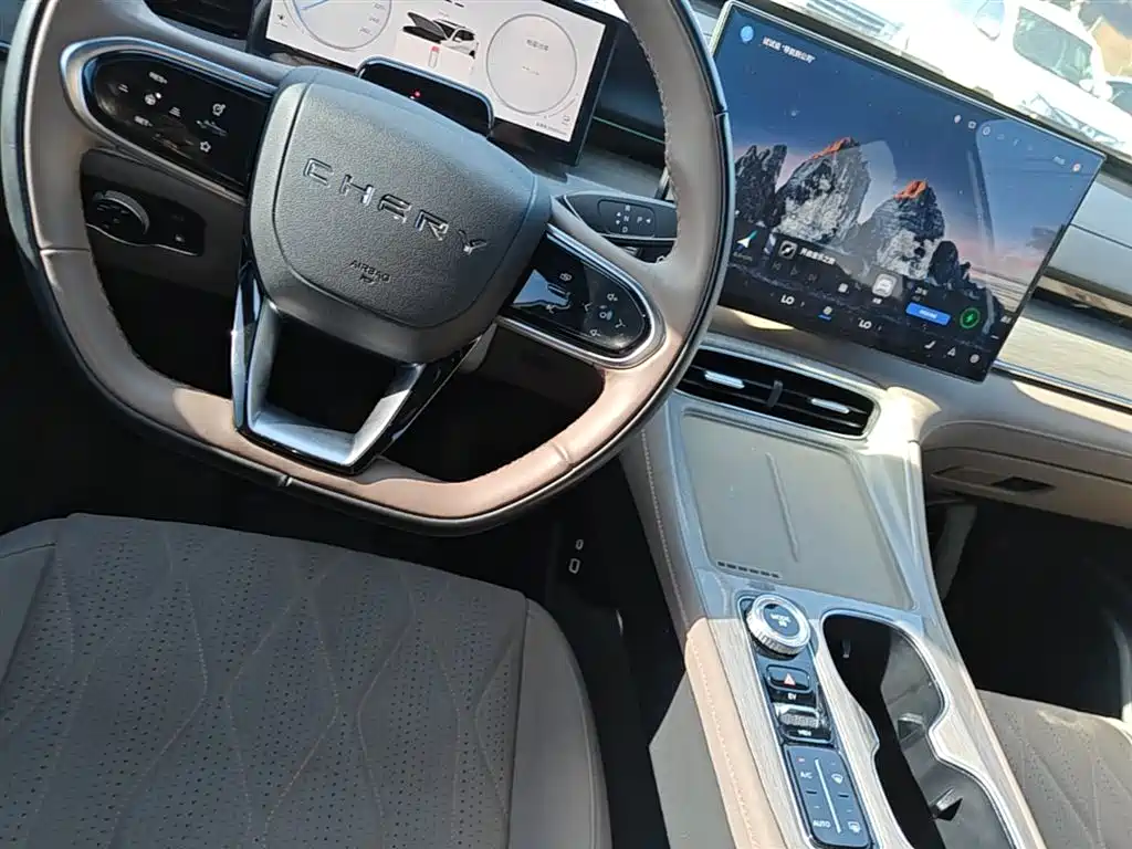 Chery Tiggo 8 PLUS C-DM 2025 — фото 14