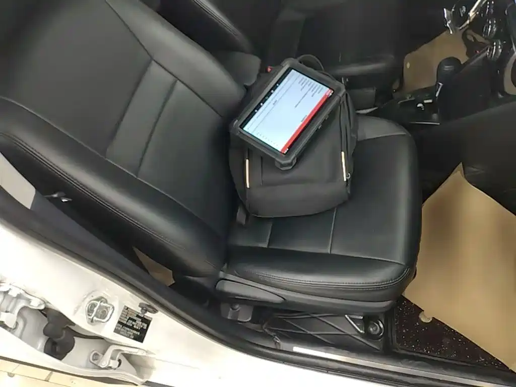 Toyota Yaris L 2021 — фото 25