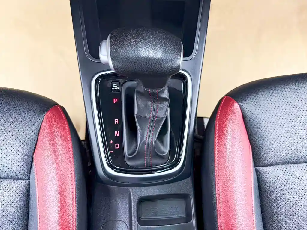 Kia KX CROSS 2017 — фото 12