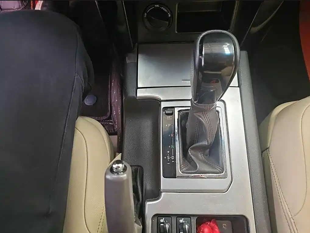 Toyota Prado 2017 — фото 10