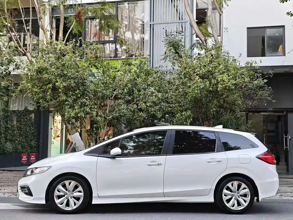 Honda Jade 2018 — фото 4