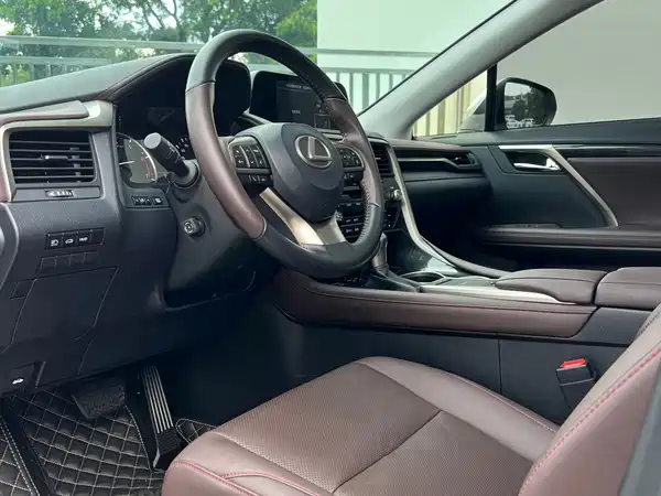Lexus RX 2022