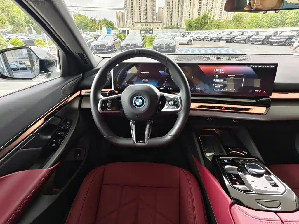 BMW i5 2026 — фото 15