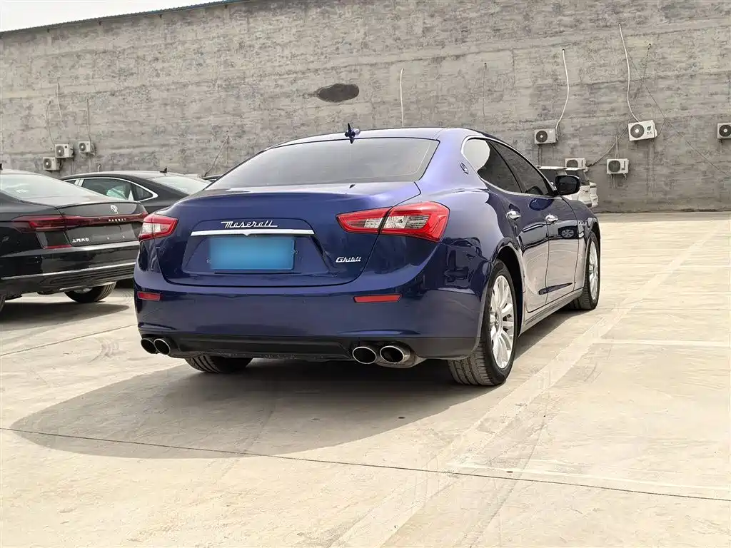 Maserati Ghibli 2016 — фото 12