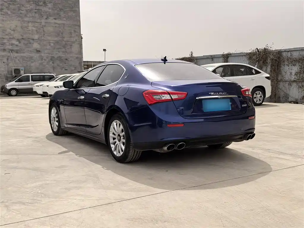 Maserati Ghibli 2016 — фото 10
