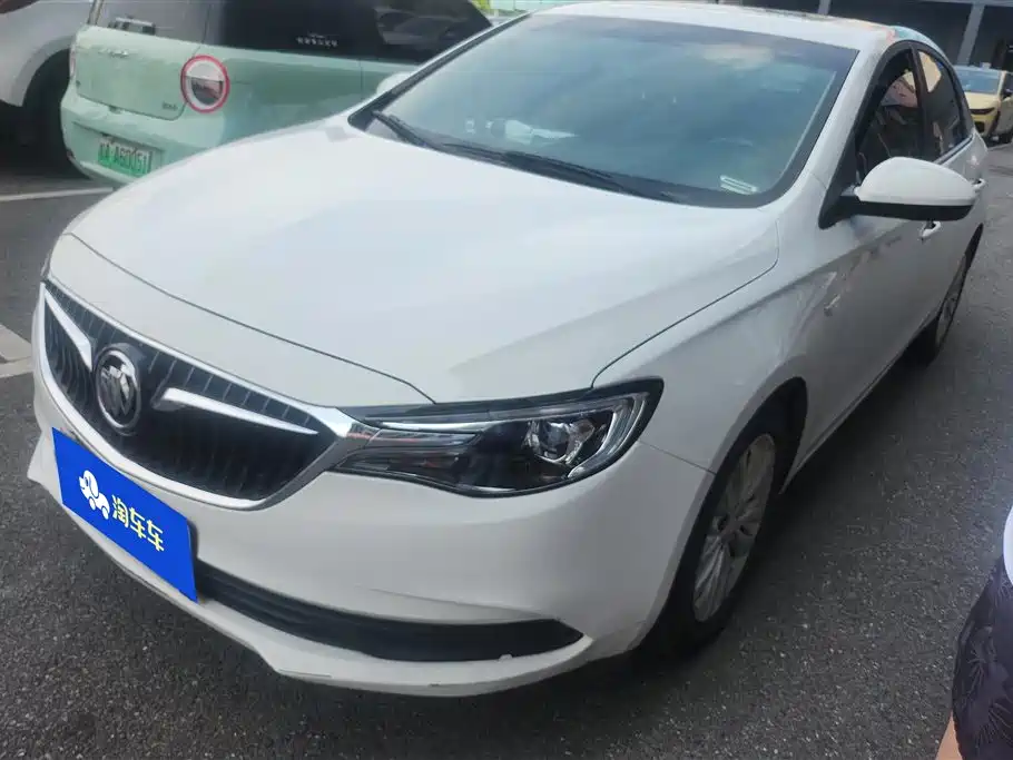 Buick Excelle 2021 — фото 1