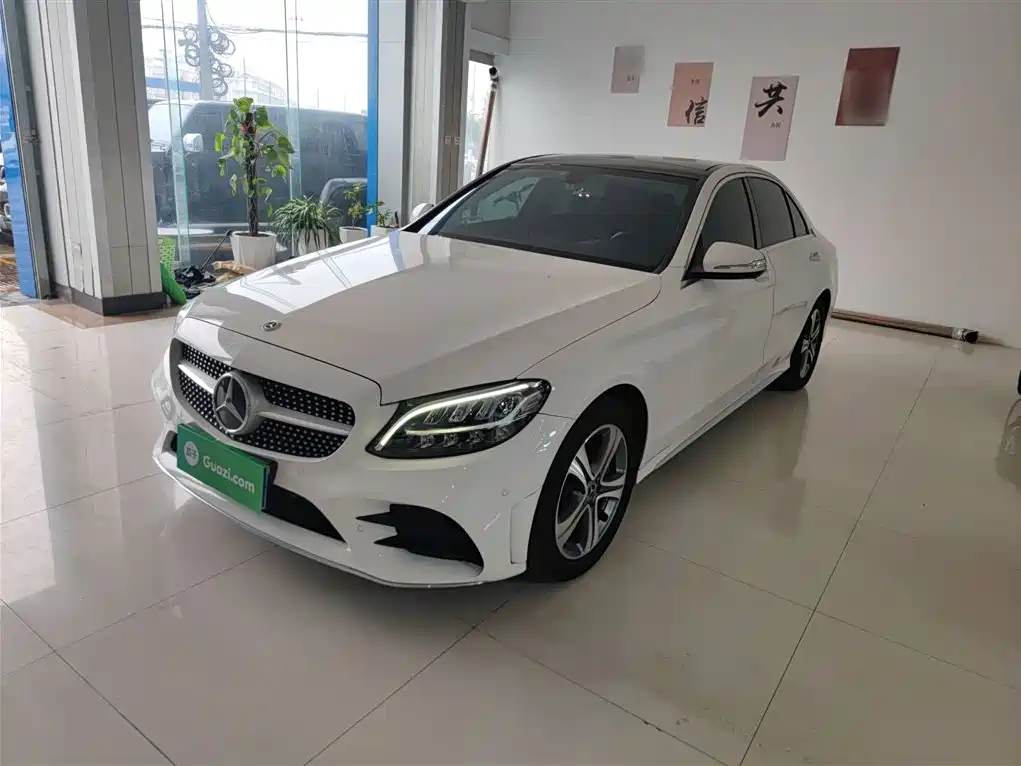 Mercedes-Benz C-Class 2019 — фото 2