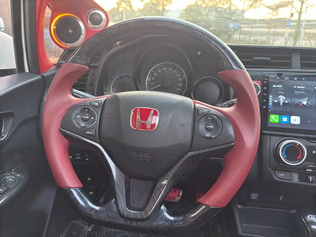 Honda Fit 2017 — фото 12