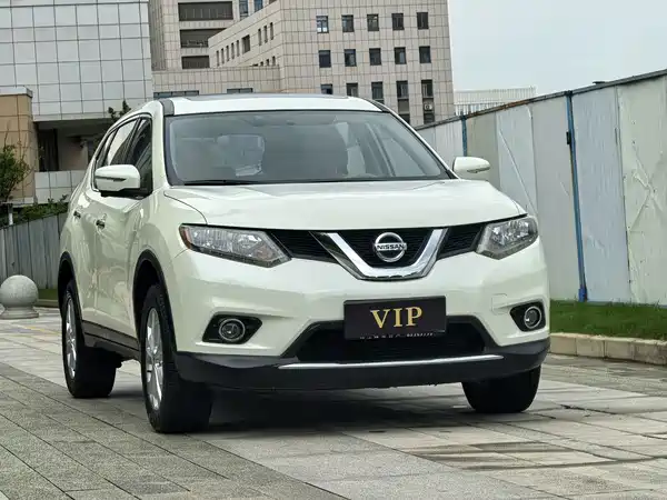 Nissan X-Trail 2015