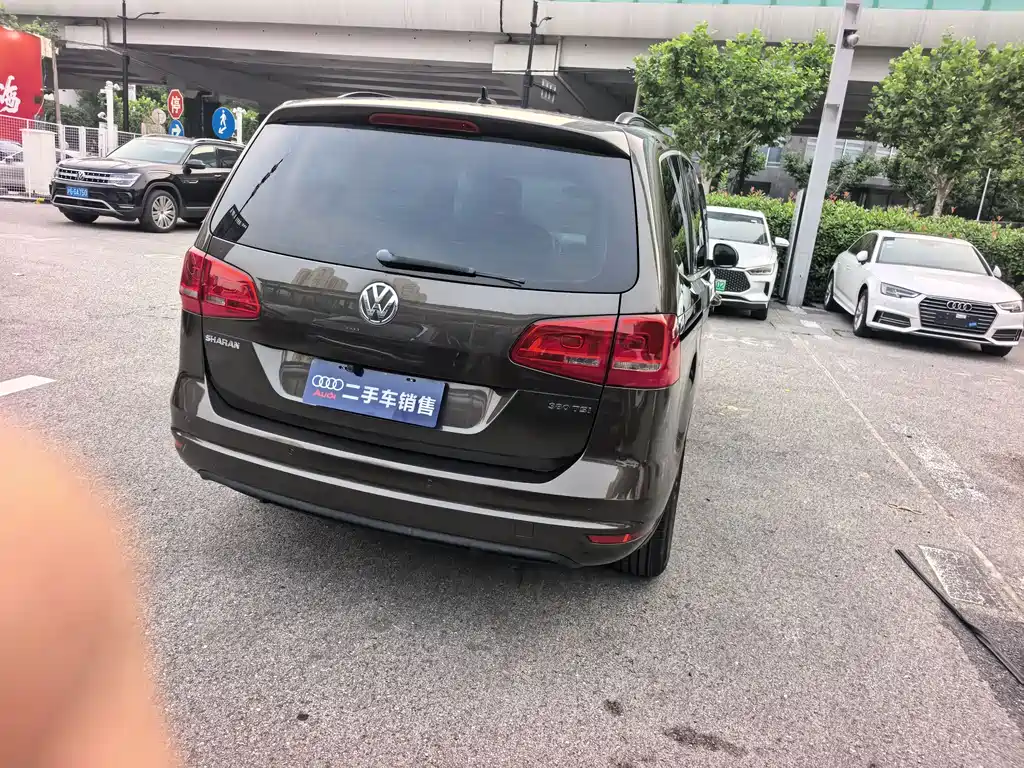 Volkswagen Sharan 2016 — фото 4
