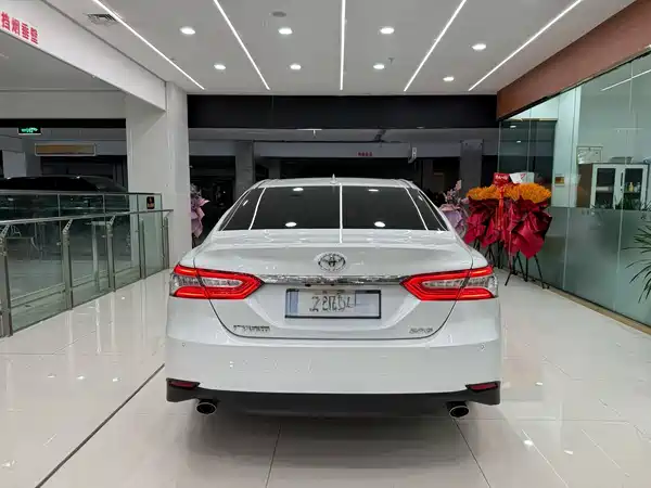 Toyota Camry 2021