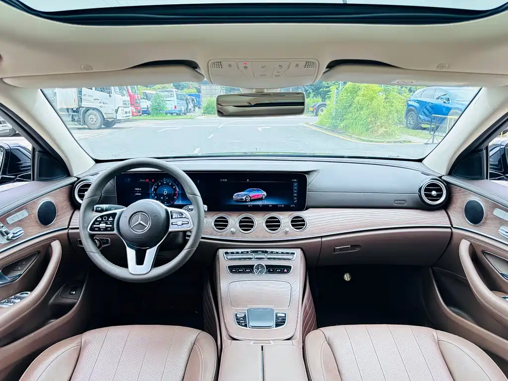 Mercedes-Benz E-Class 2020 — фото 8