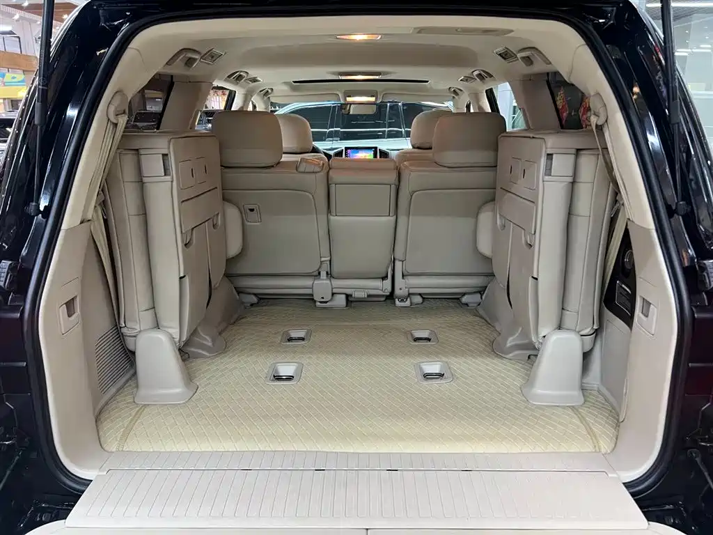 Toyota Land Cruiser 2017 — фото 11