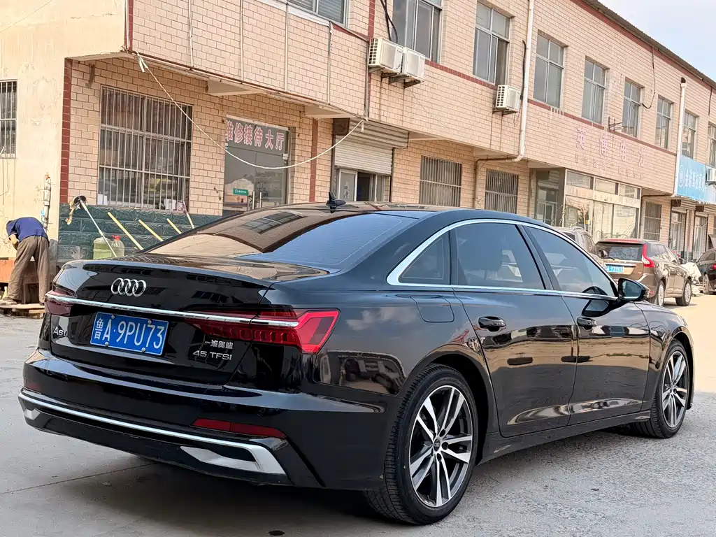 Audi A6L 2023 — фото 6