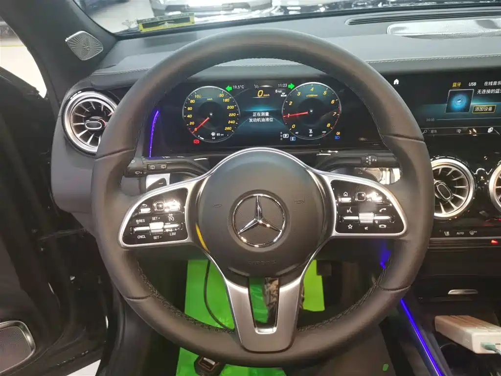 Mercedes-Benz GLB 2023 — фото 11