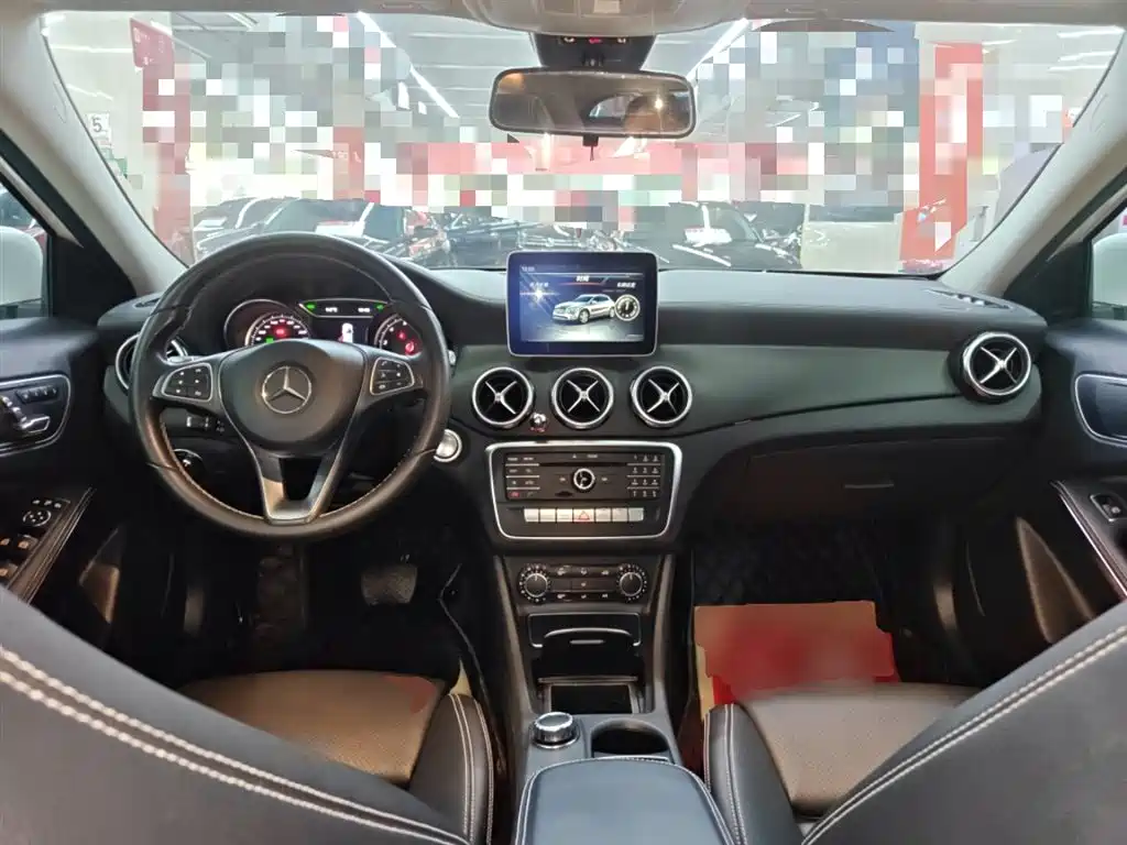 Mercedes-Benz GLA 2017 — фото 12