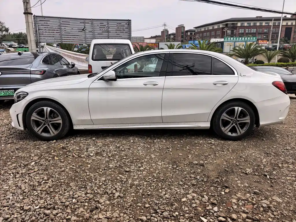 Mercedes-Benz C-Class 2019 — фото 2