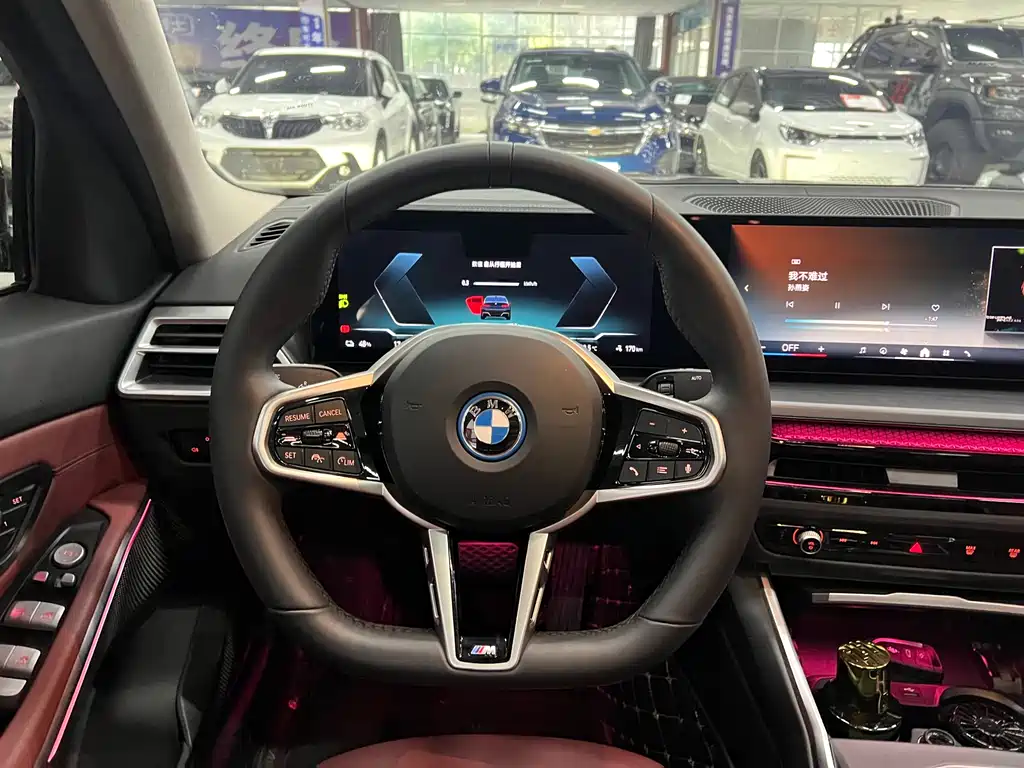 BMW i3 2025 — фото 8