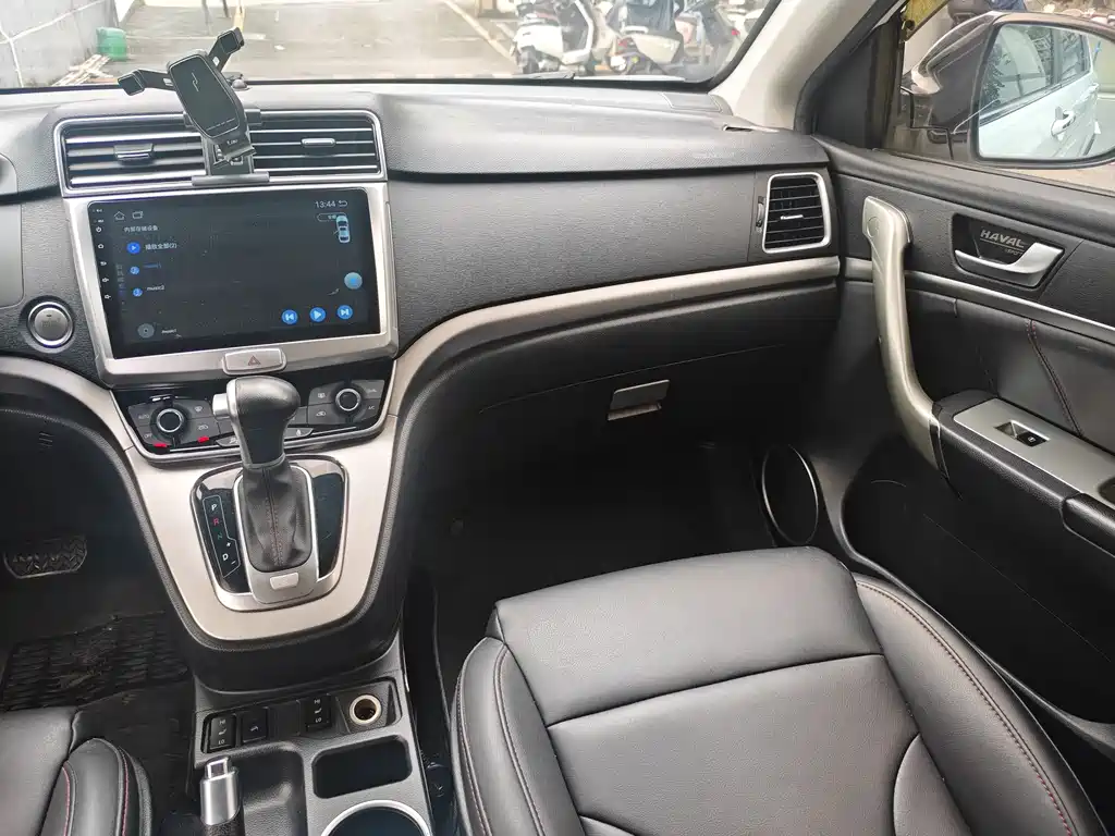 Haval H6 2015 — фото 11