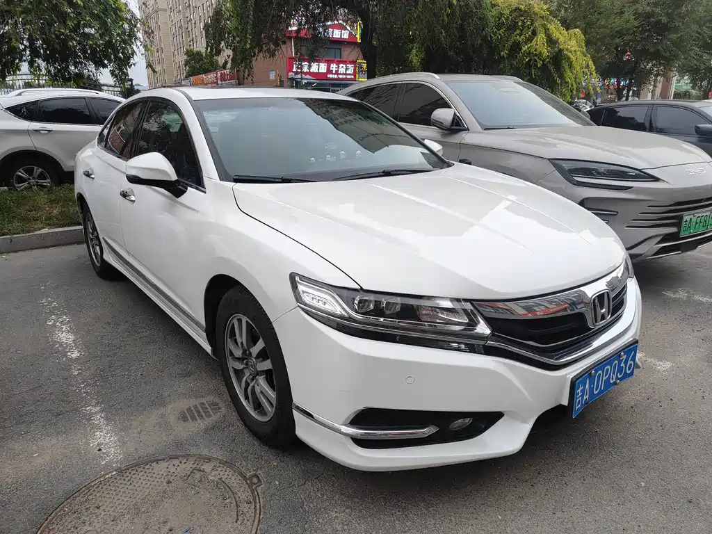 Honda Spirior 2016 — фото 3