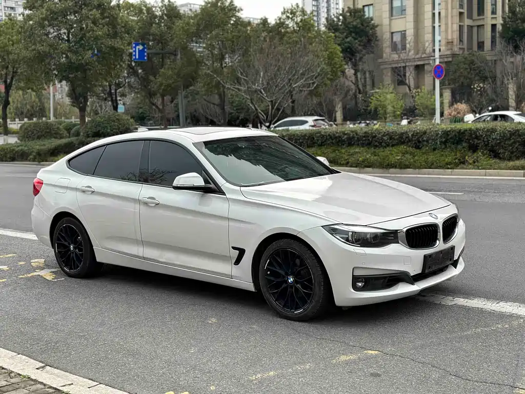 BMW 3 Series GT 2017 — фото 3