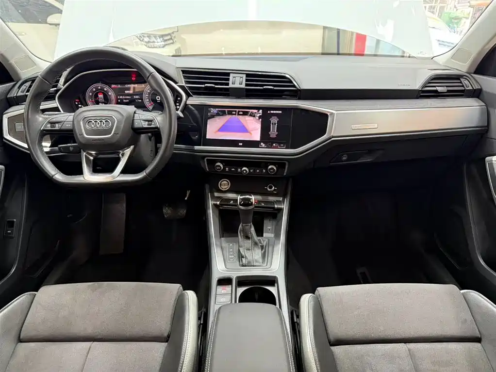 Audi Q3 2023 — фото 20