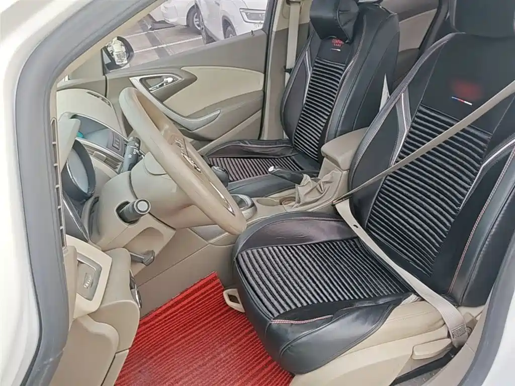 Buick Excelle 2015 — фото 15