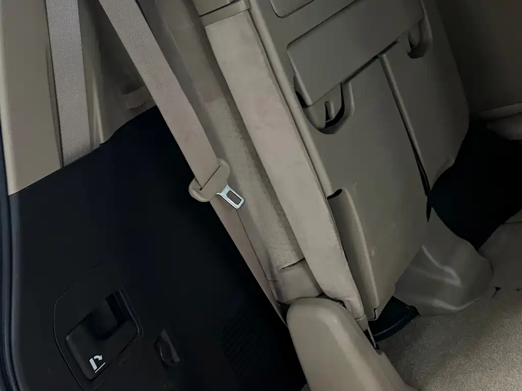 Toyota Land Cruiser 2012 — фото 22