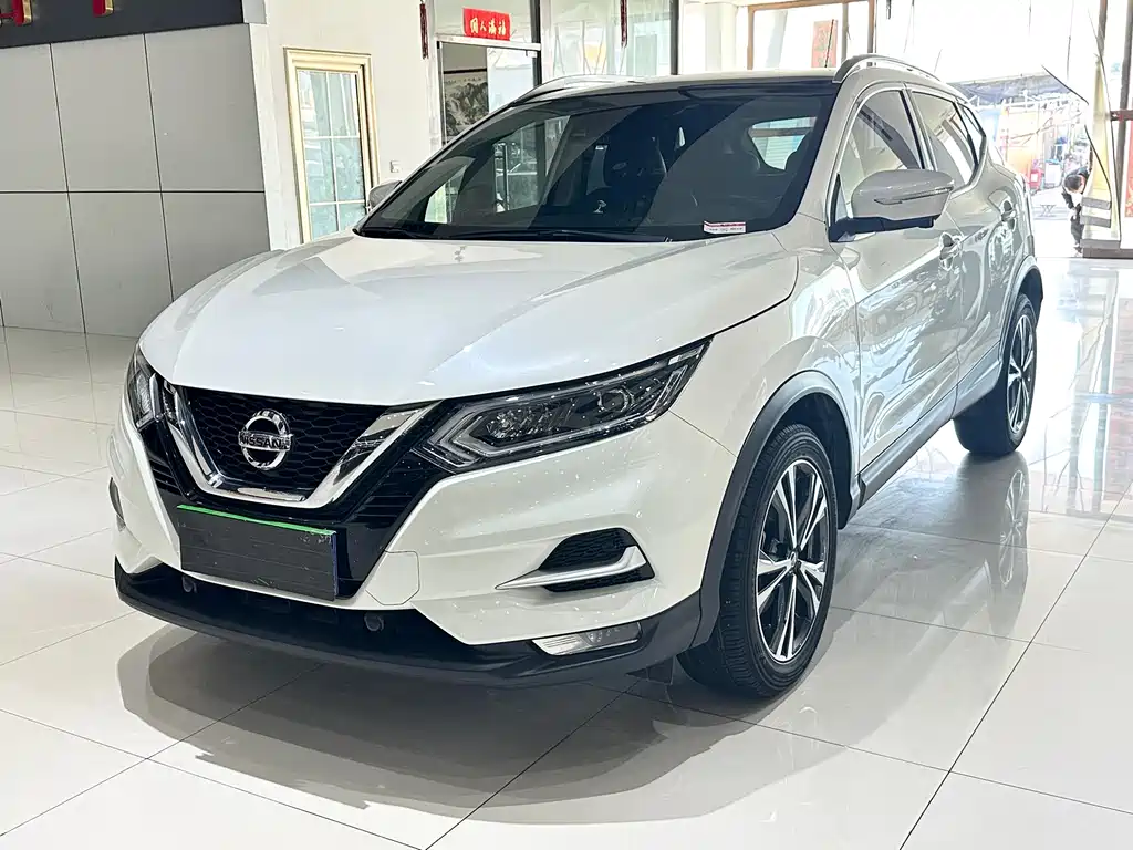 Nissan Qashqai 2022 — фото 1