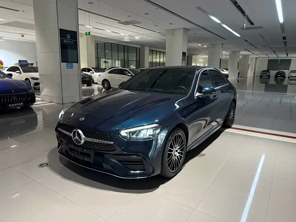 Mercedes-Benz C-Class 2023 — фото 1
