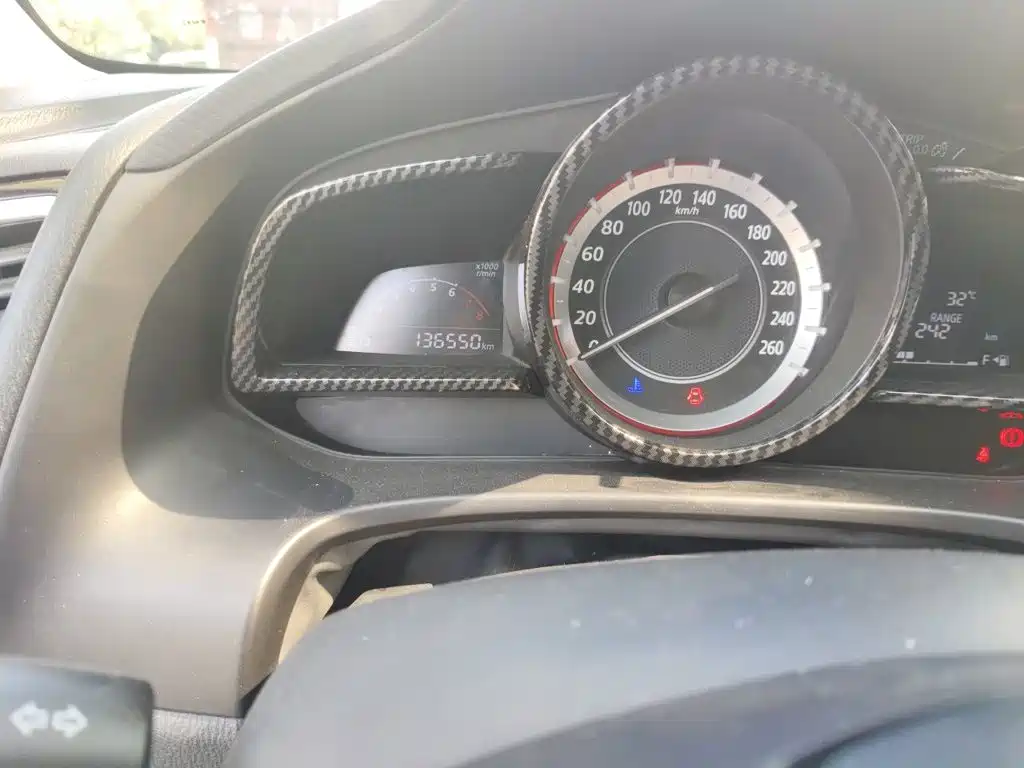 Mazda 3 Axela 2016 — фото 13