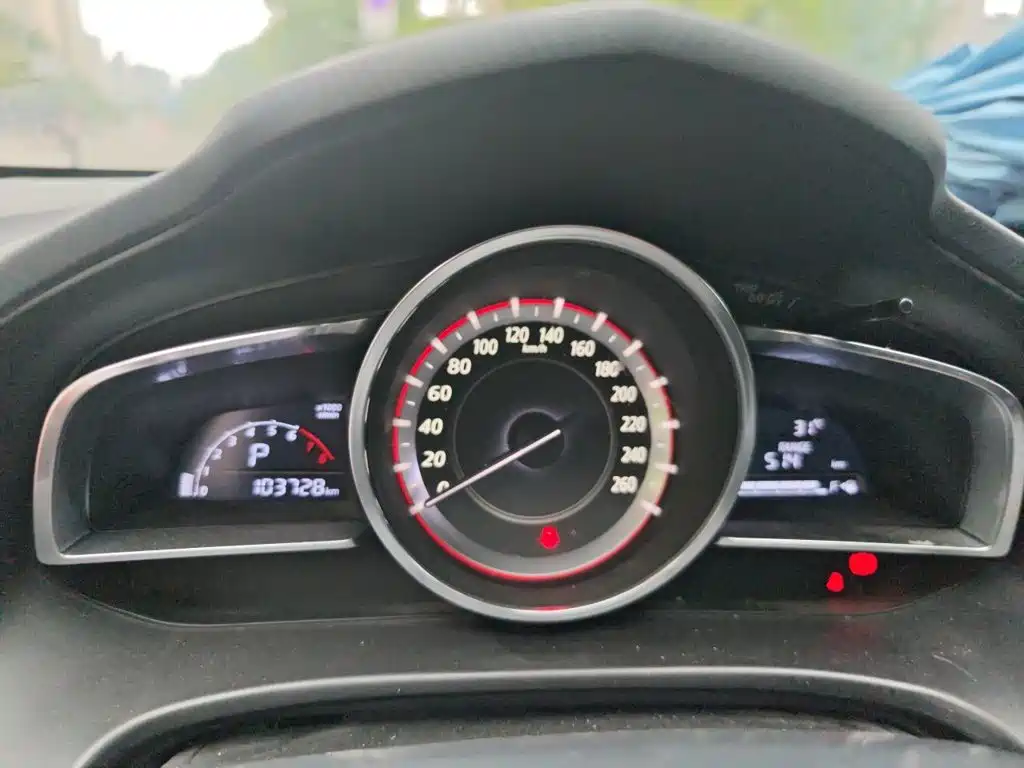 Mazda 3 Axela 2016