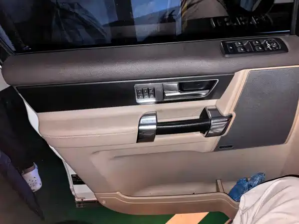 Land Rover Discovery 2015