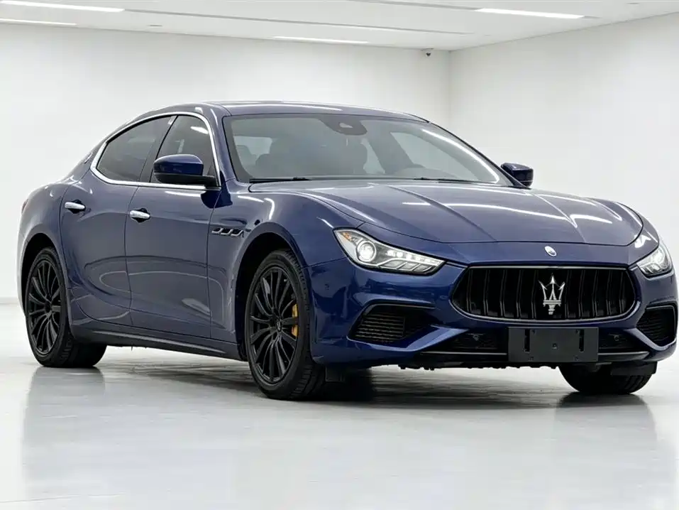 Maserati Ghibli 2020 — фото 3