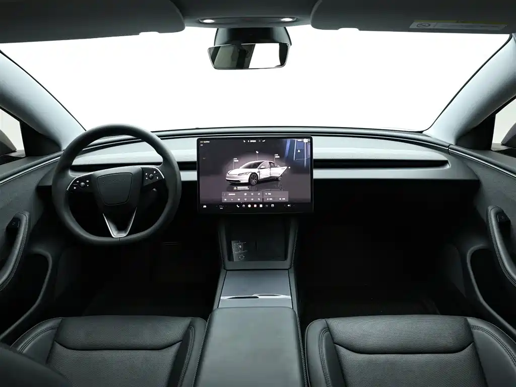 Tesla Model 3 2025 — фото 15