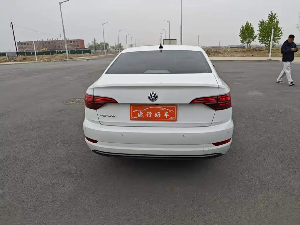 Volkswagen Sagitar 2021