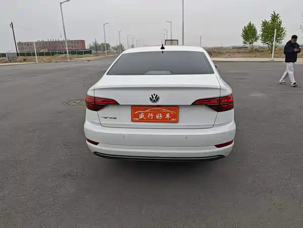 Volkswagen Sagitar 2021