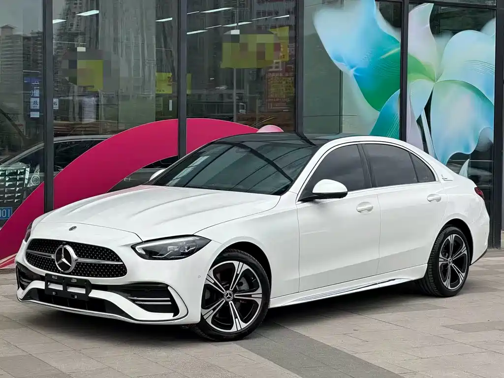 Mercedes-Benz C-Class 2024 — фото 1