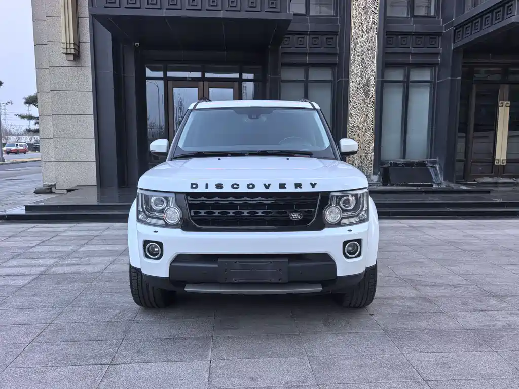 Land Rover Discovery 2015 — фото 1