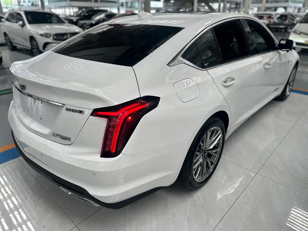 Cadillac CT5 2023 — фото 15