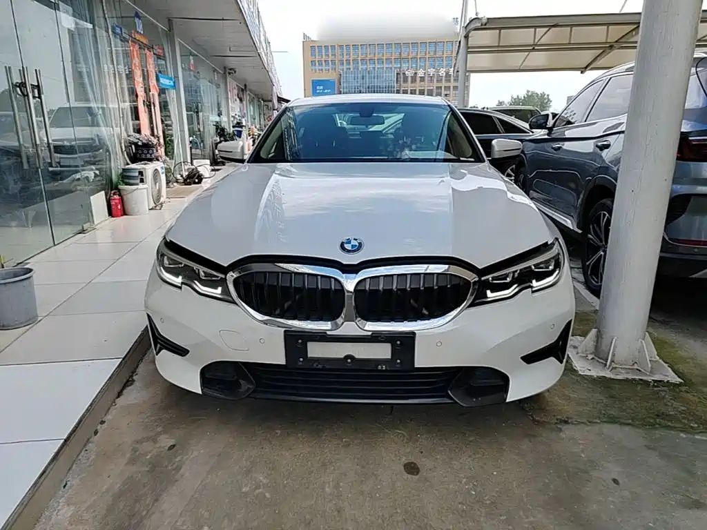 BMW 3 Series 2022