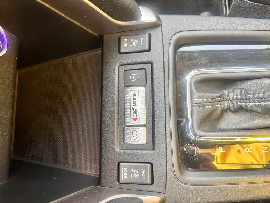 Subaru Forester 2018 — фото 11