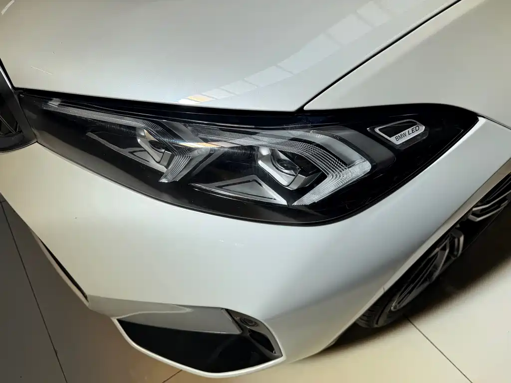 BMW 3 Series 2024