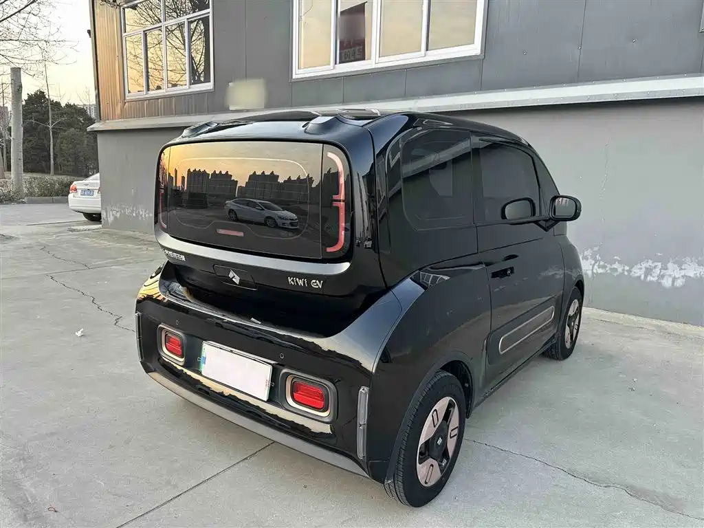 Baojun KiWi EV 2022 — фото 21