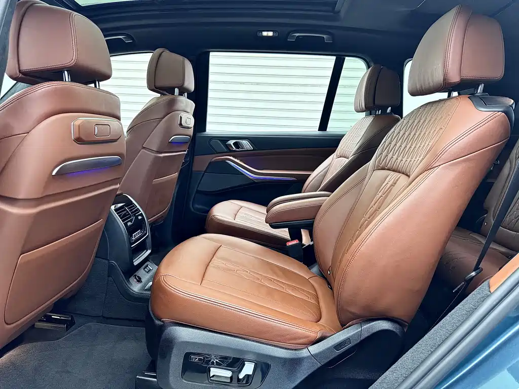 BMW X7 2023 — фото 8