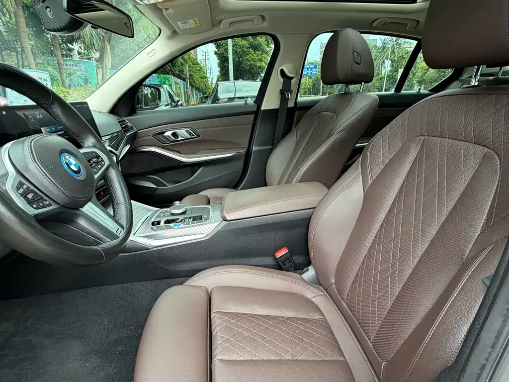 BMW i3 2022 — фото 3